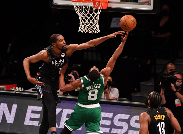  杜兰特关键球失准篮网惜败，哈登空砍三双难救主